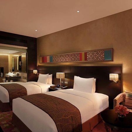 Hilton Jaipur Hotel Buitenkant foto Deluxe Room