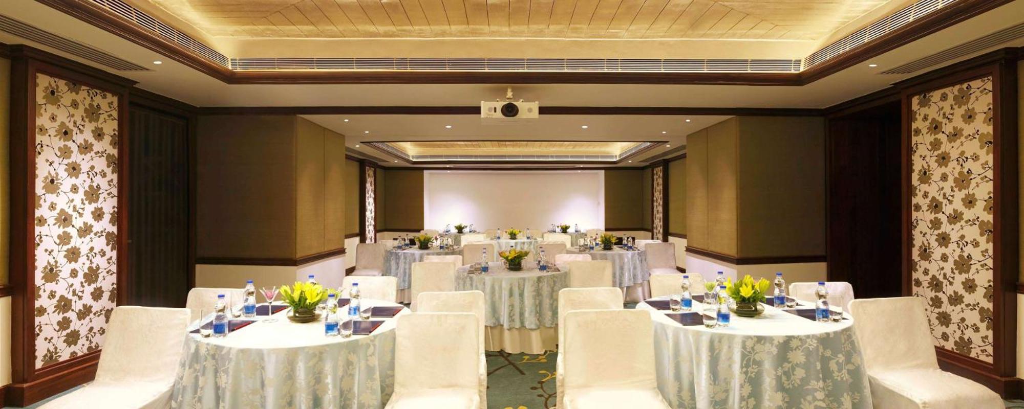 Hilton Jaipur Hotel Buitenkant foto The Royal