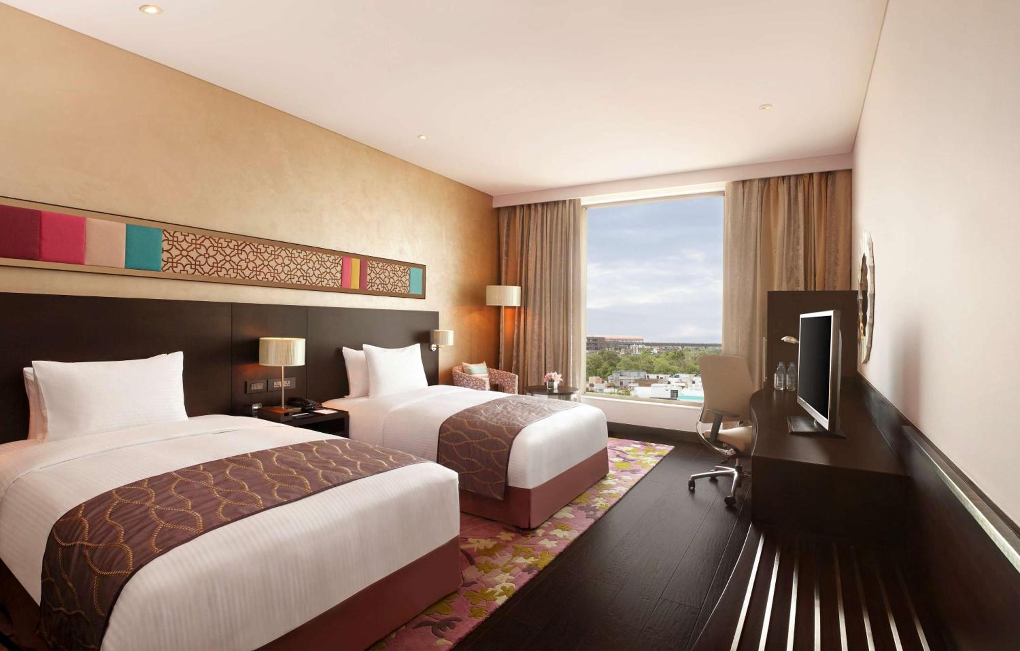 Hilton Jaipur Hotel Buitenkant foto Deluxe Room