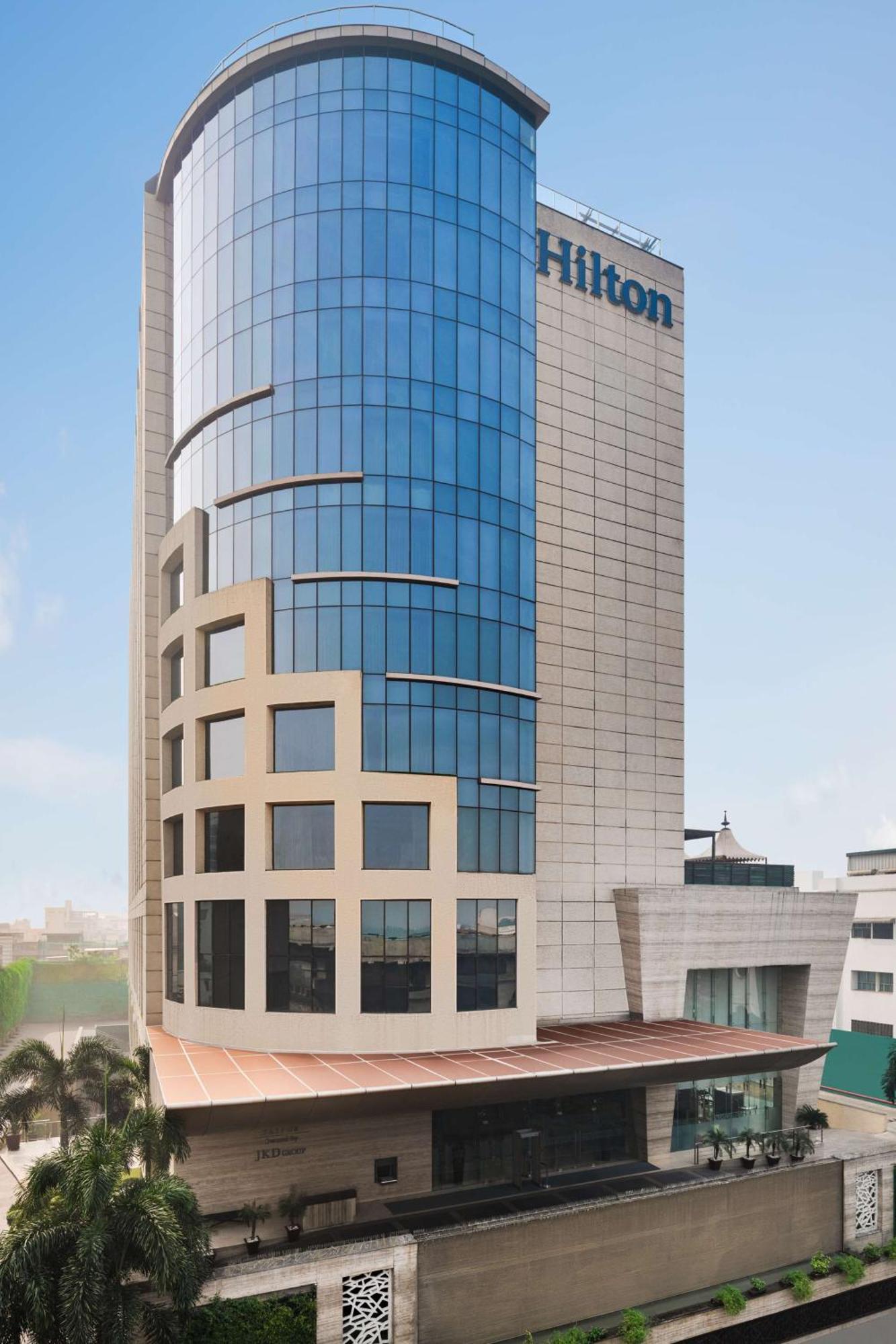 Hilton Jaipur Hotel Buitenkant foto The headquarters of the company in Tehran